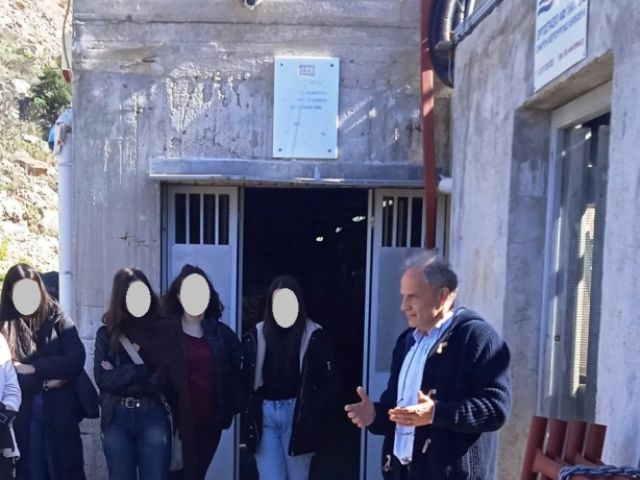 Μαθητές του Γυμνασίου Ύδρας σε περιβαλλοντικό πρόγραμμα