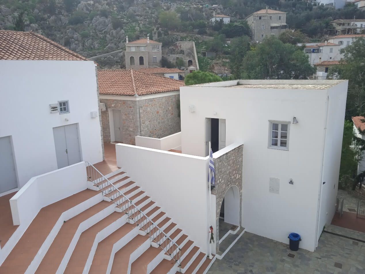 Βοηθητικές Εγκαταστάσεις Γυμνασίου Ύδρας